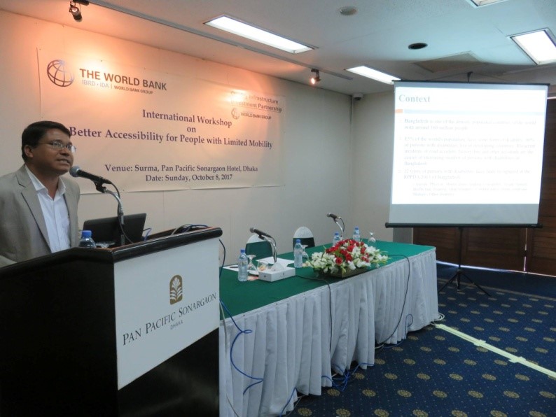 Albert mollah giving speech in Paper presentation ceremony at pan pacific sonargaon